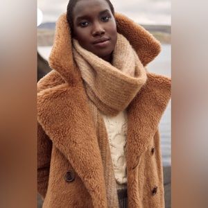 BANANA REPUBLIC SOFT UMBRE HEATHER OATMEAL ONE SIZE SCARF NWT